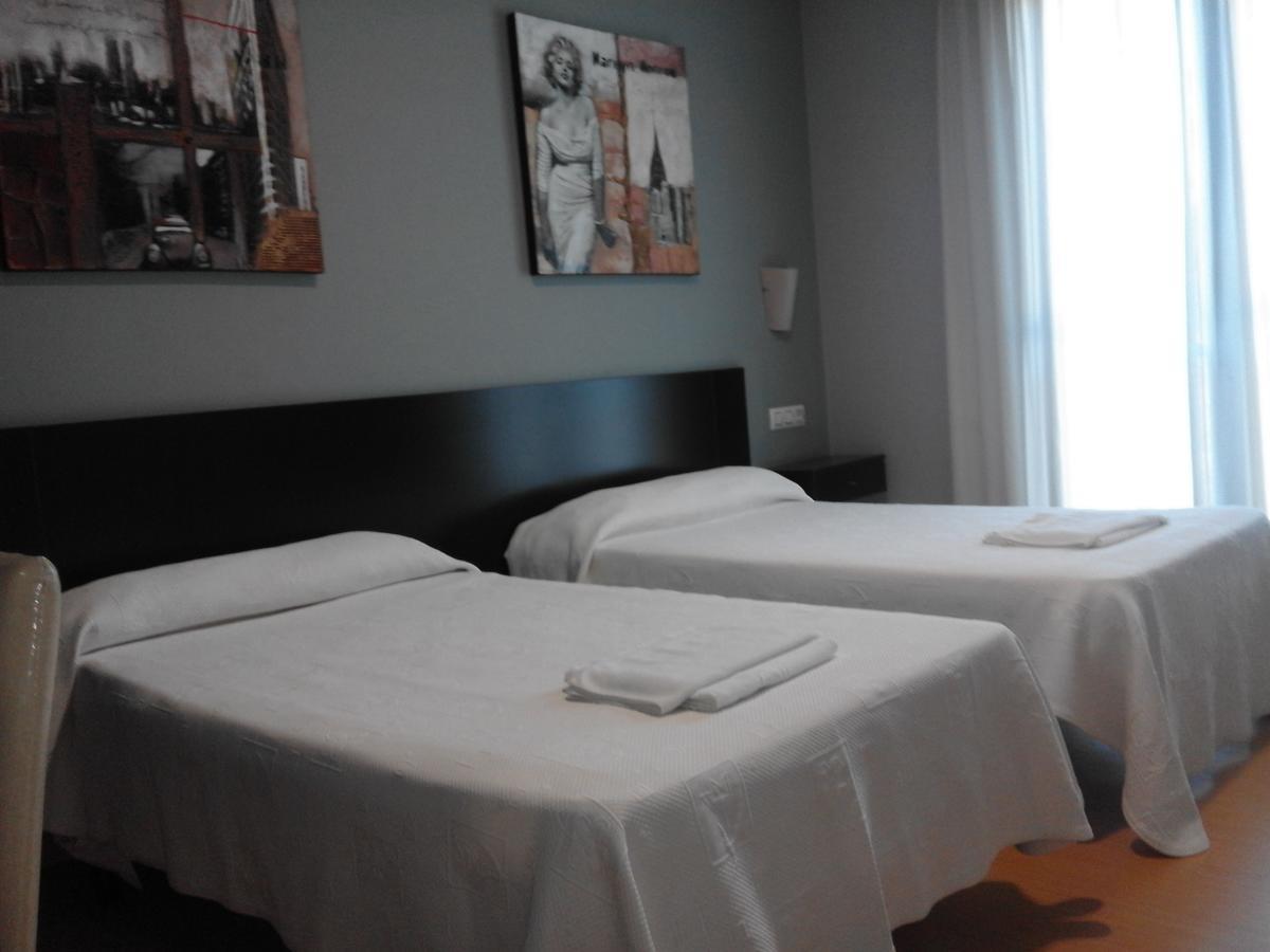 Hostal Restaurante Vial Ourense Exterior foto