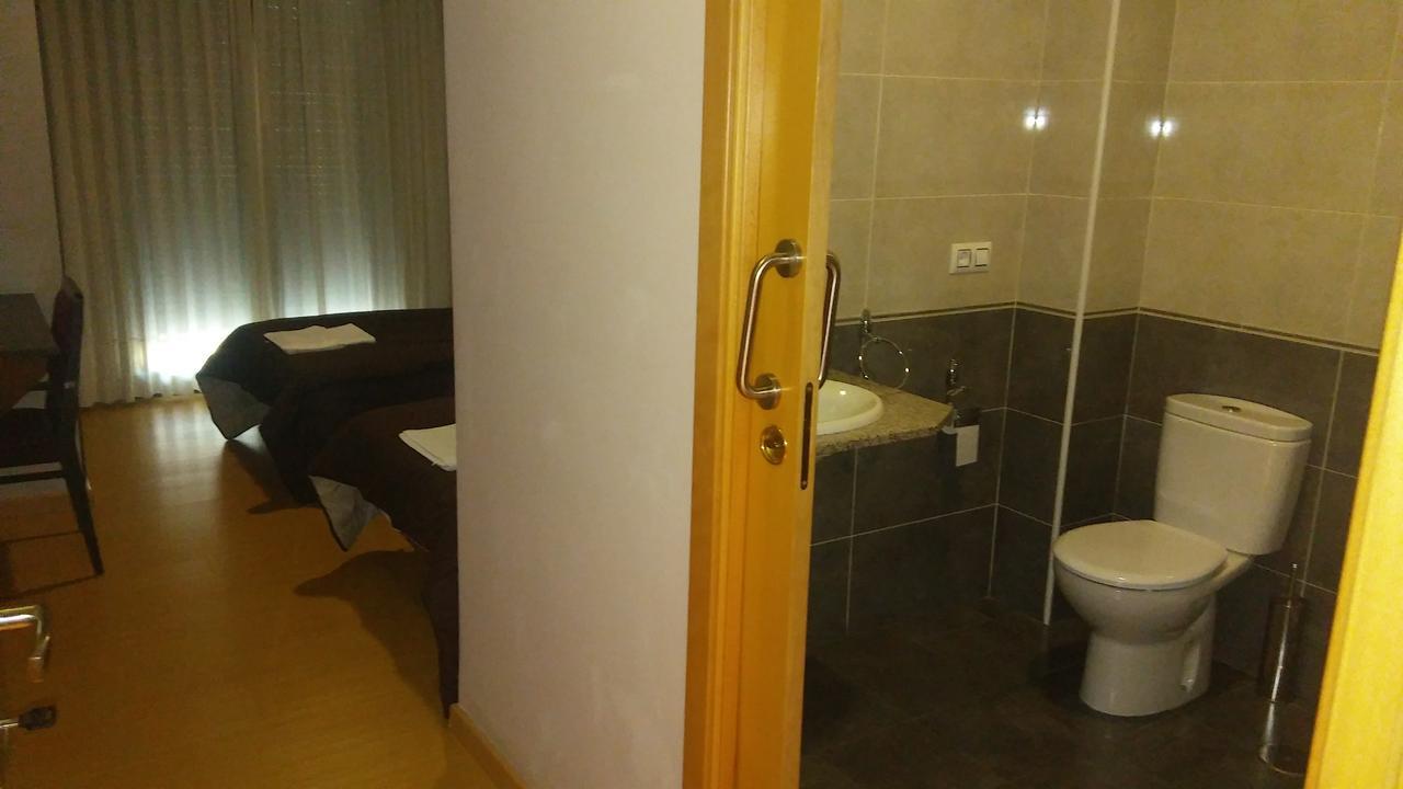 Hostal Restaurante Vial Ourense Exterior foto